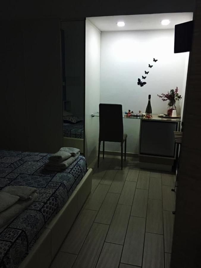 Bed and Breakfast Decumani Prestige Neapel Exterior foto